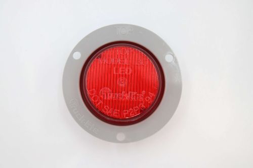 TRUCK-LITE LAMP