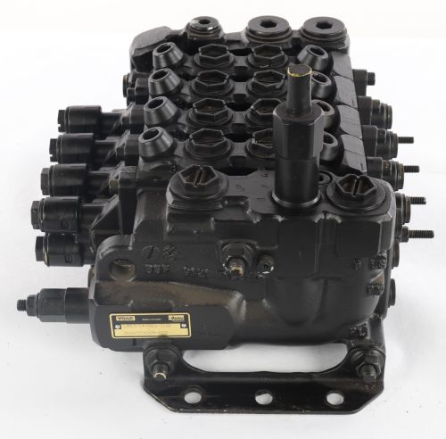 PARKER FOUR SPOOL HYDRAULIC CONTROL VALVE