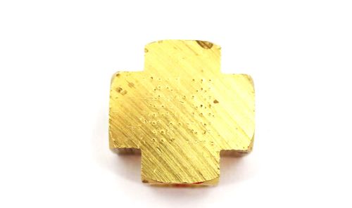 PARKER FITTING PIPE CROSS BRASS 1/8IN FEMALE TO FEMALE