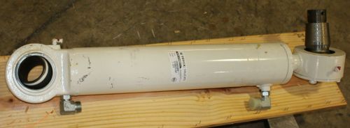 TEREX STEERING CYLINDER