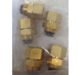 FITTING BULKHEAD UNION FEMALE 3/8T 3/8P