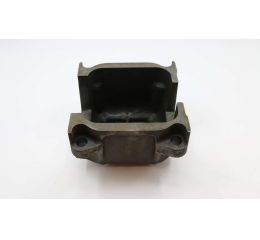 LEAF SPRING BRACKET