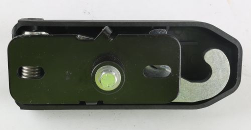 MACK LATCH LH RAD SCREEN & ELE