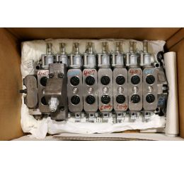 HYDRAULIC CONTROL VALVE: 8 SECTION
