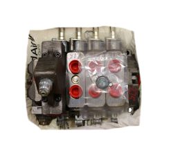 HYDRAULIC CONTROL VALVE: 4 SECTION