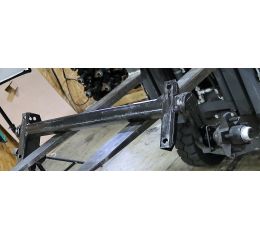 AXLE ASSEMBLY: 2200 lbs