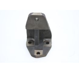 CAST IRON FRONT BRACKET