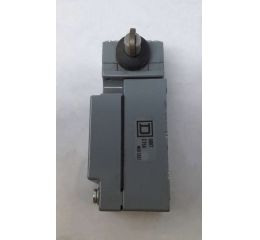 LIMIT SWITCH 600V 10A  ROLLER  SNAP ACTION