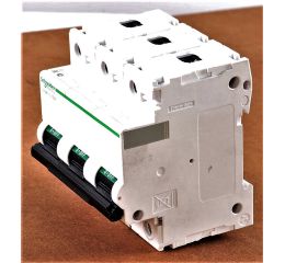 Acti9 C120N MINIATURE CIRCUIT BREAKER 3P 125A C