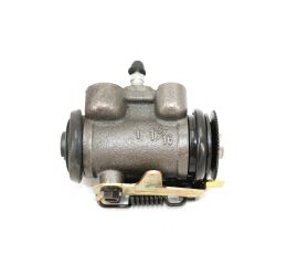 WHEEL CYLINDER FRONT OF REAR R