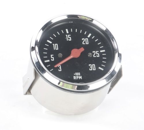 VDO 12 VOLT TACHOMETER 300 RPM