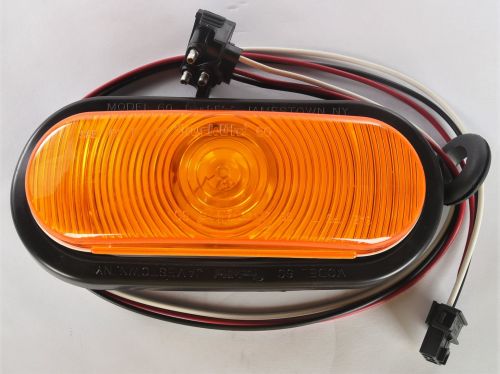 TRUCK-LITE BRAKE  TAIL TURN SIGNAL LIGHT