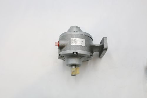 GAST AIR MOTOR REVERSIBLE 1-1/2 H