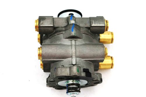 BENDIX BRAKE FOOT VALVE (E8P)