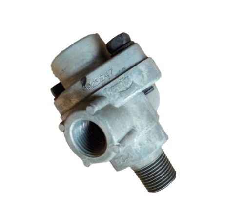 BENDIX DC-4 DOUBLE CHECK VALVE