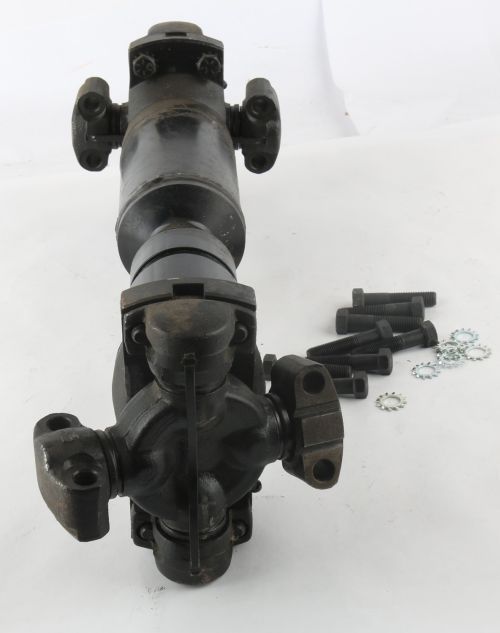 JLG SHAFT DRIVE REAR 644B 6K