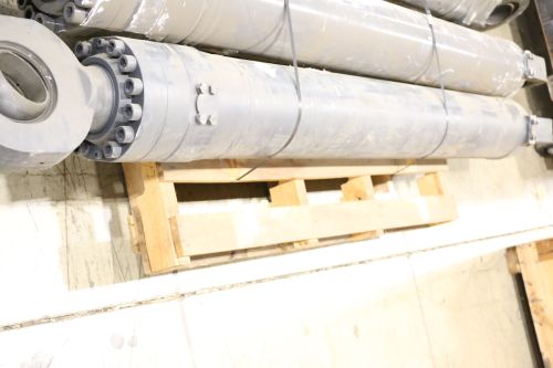TEREX FUCHS HYDRAULIC CYLINDER