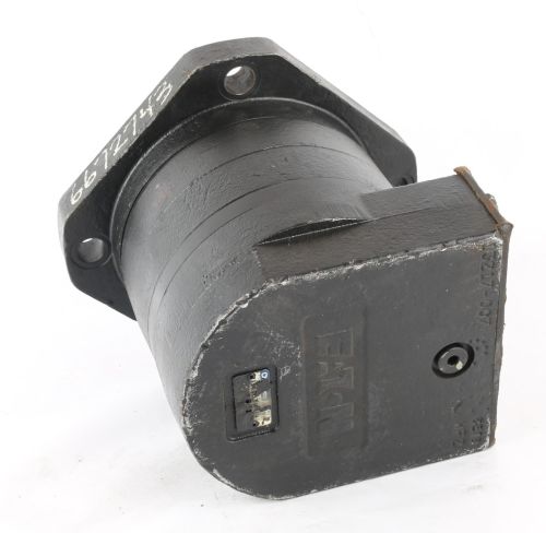 CHAR-LYNN HYDRAULIC SWING MOTOR