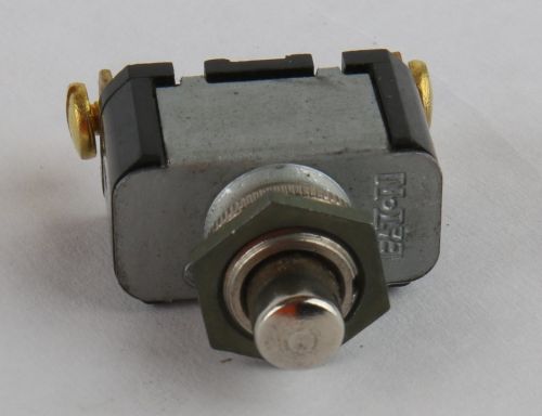 CUTLER HAMMER SWITCH PUSH BUTTON
