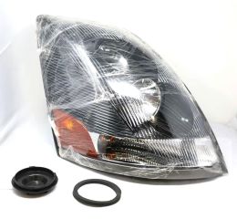 HEADLAMP RH VOLVO