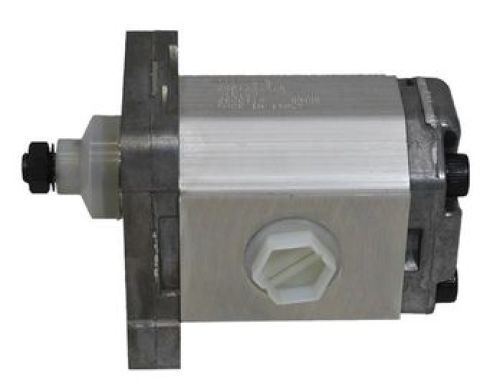 JOHN DEERE AFTERMARKET HYDRAULIC PUMP