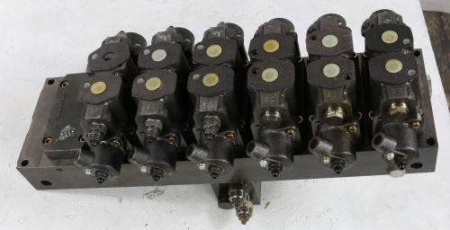 JOHN DEERE CONST & FORESTRY VALVE STACK