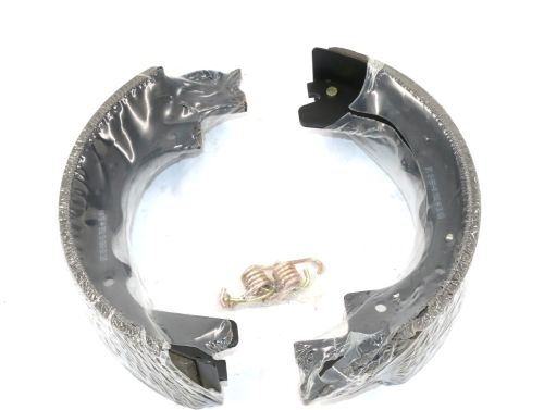 AUTOCAR PARK BRAKE SHOE KIT