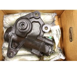 STEERING GEAR BOX