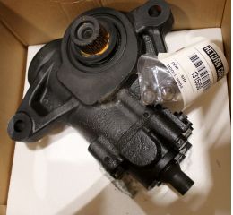 STEERING GEAR BOX