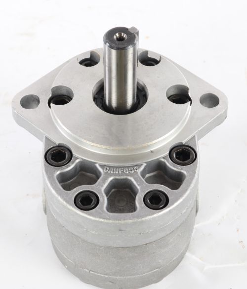 VOLVO PUMP ASSEMBLY