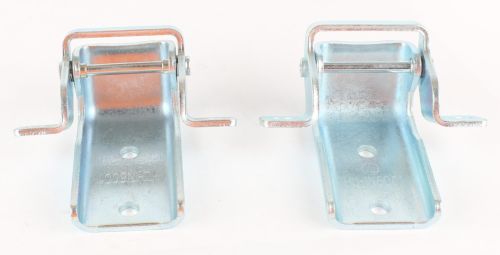 NAVISTAR 2 DOOR HINGES - FRONT LH/RH UPPER