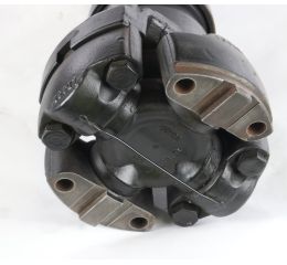 DRIVELINE: TRANSMISSION TO PIVOT