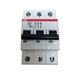 CIRCUIT BREAKER 8A 3P