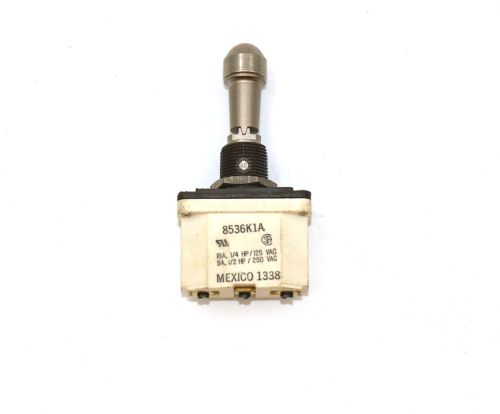 SAFRAN - LABINAL/TECHNOFAN SWITCH SEALED LEVERLOCK TOGGLE