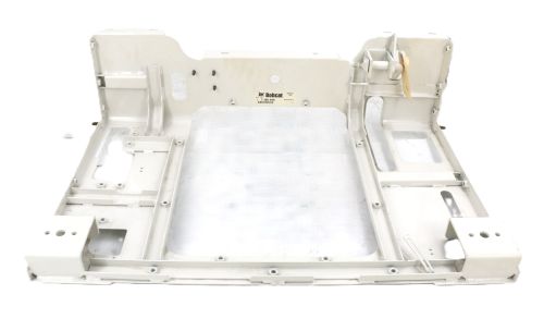 BOBCAT PLATE FLOOR