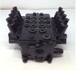 HYDRAULIC VALVE: MAIN CONTROL 4-SECTION