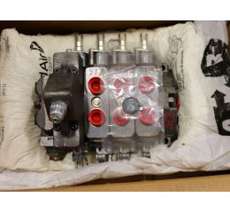HYDRAULIC CONTROL VALVE: 4 SECTION