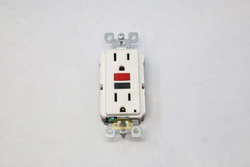 LEVITON GFI POWER OUTLET