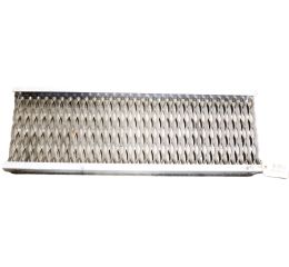 AUTOCAR DECK GRIP STRUT HOLES