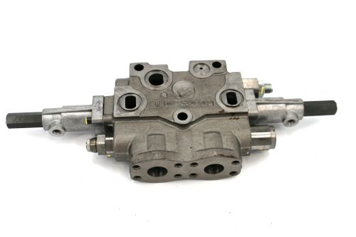 BOSCH HYDRAULIC VALVE SECTION