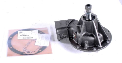 MACK WATER PUMP