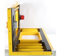 CORNER ASSEMBLY