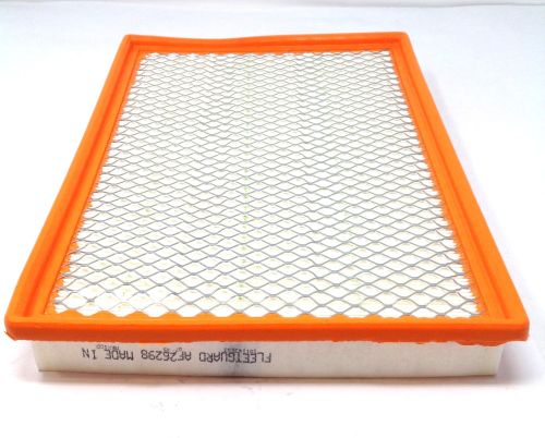 FLEETGUARD AIR FILTER  PANEL TYPE  SIDE CONNECTION H 9.33IN
