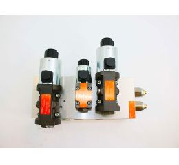 MANIFOLD BLOCK TRAVELLING