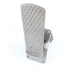 BRAKE VALVE W/ PEDAL