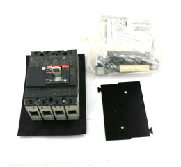 DISCONNECTOR/UL 4P 40A