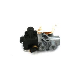 TRACTOR PROTECTION VALVE