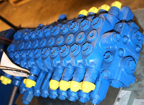 BOBCAT HYDRAULIC CONTROL VALVE 9 SEC