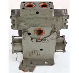 HYDRAULIC VALVE