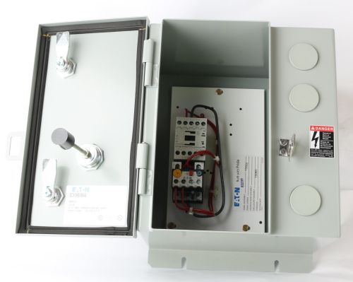CUTLER HAMMER MOTOR STARTER - ENCLOSED